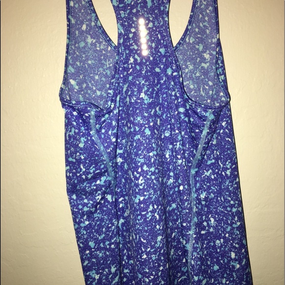 Nike workout tank top - Picture 2 of 2